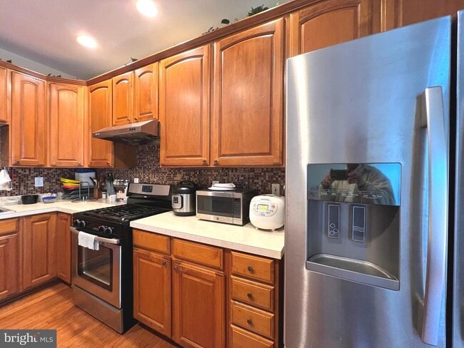 Building Photo - 6030 Helmsman Way