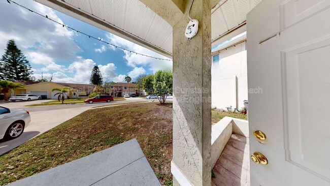 Building Photo - 140 Pheasant Run Blvd