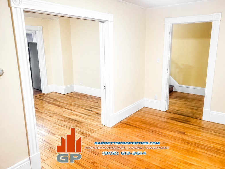 Building Photo - 36 Maple Ave