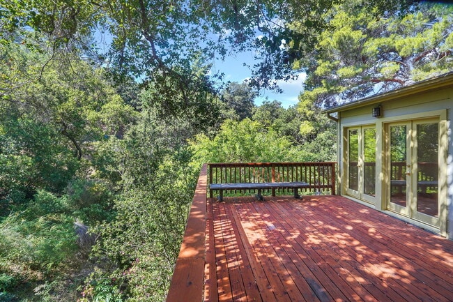 Building Photo - 21652 Encina Rd