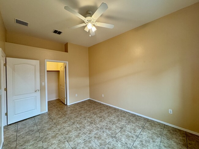 Building Photo - 10451 S Frontier Ranch Pl