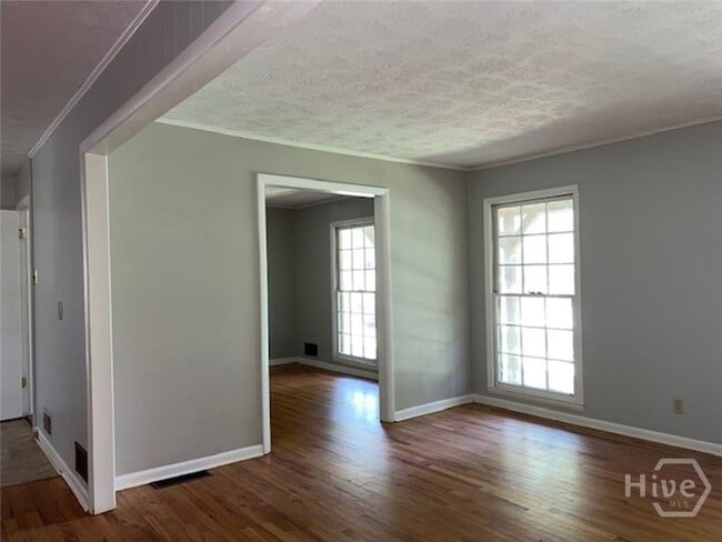 Building Photo - 235 Weatherly Woods Dr