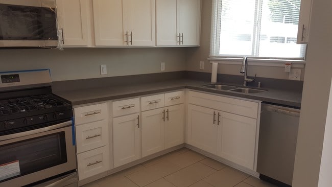 Brand New Kitchen - 20021 Vanowen St