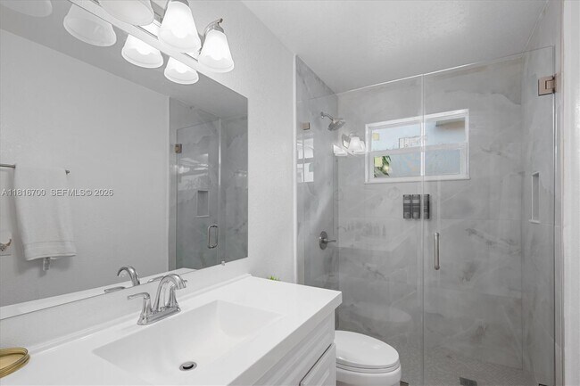 Building Photo - 5726 SW 20th St