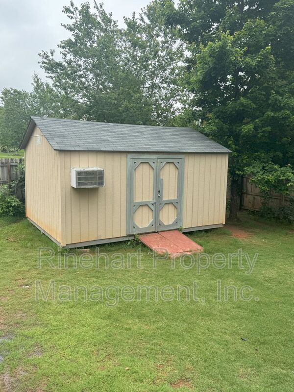 Building Photo - 1049 Ellis Pond Dr
