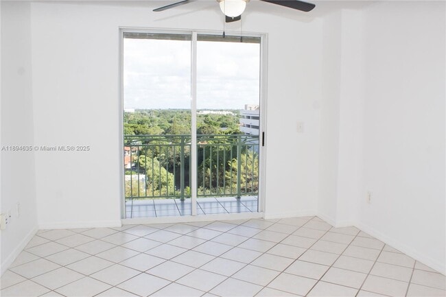 Building Photo - 3500 Coral Wy