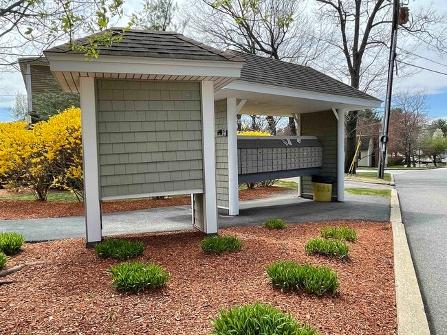 Building Photo - 3861 Brown Ave