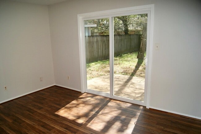 Building Photo - 3322 Sycamore Springs Dr