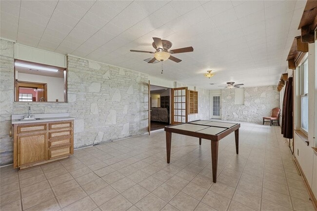Building Photo - 21404 Martin Ln