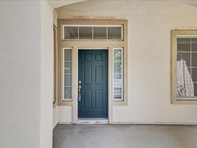 Building Photo - Trilogy 55+ Beautiful 3BD/3BA with pond view