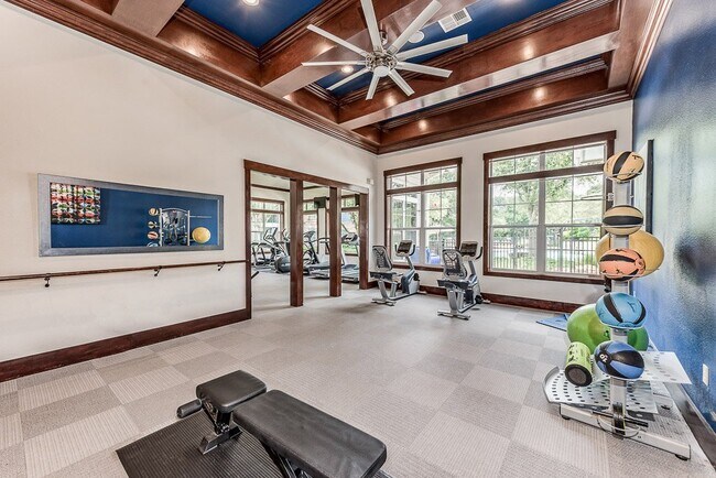 Building Photo - Limited Time – $500 Gift Card with Move-In!