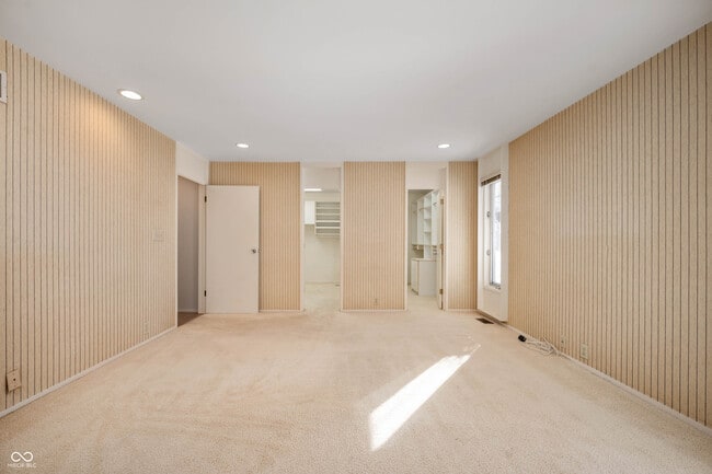 Building Photo - 3731 W 106th St