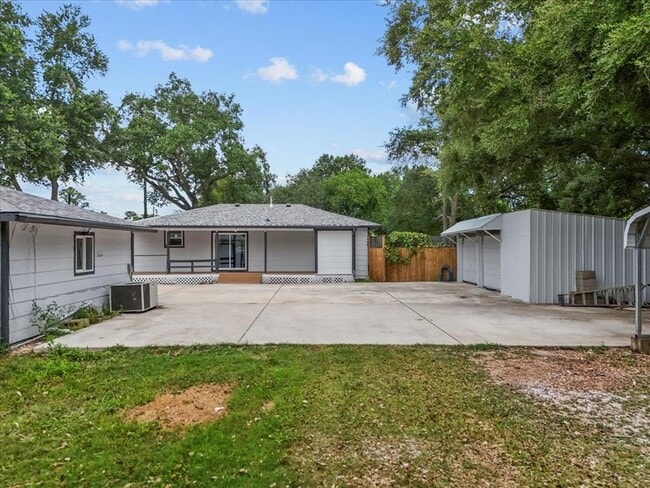 Building Photo - 2940 Piper Rd