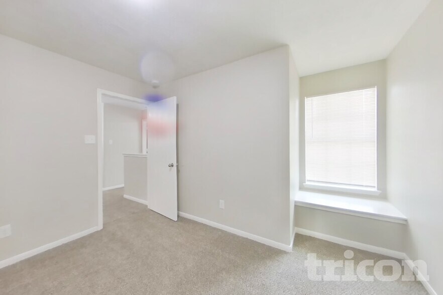 Building Photo - 9215 Dewberry Blossom Ln