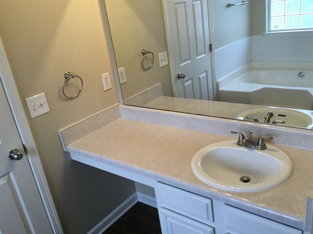 Building Photo - 4897 Bryant Dr