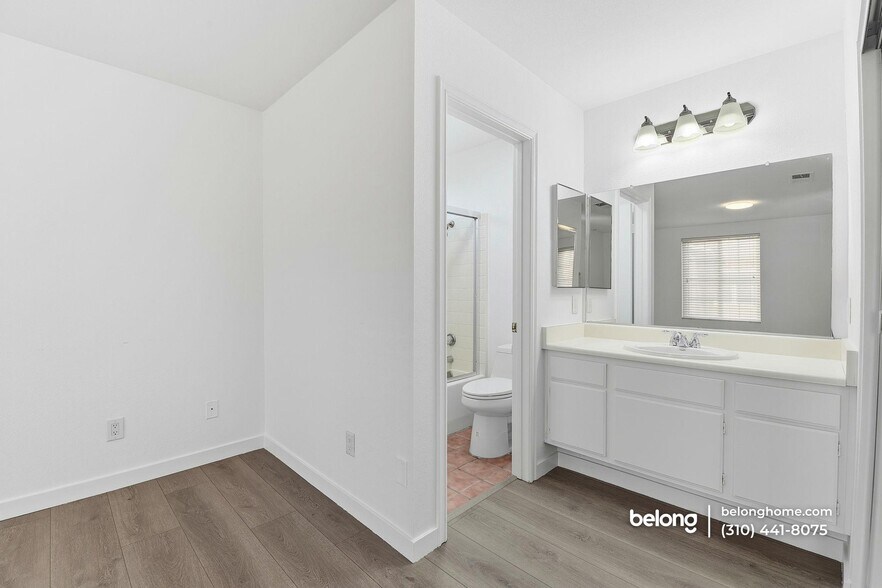 Building Photo - 29016 Lillyglen Dr