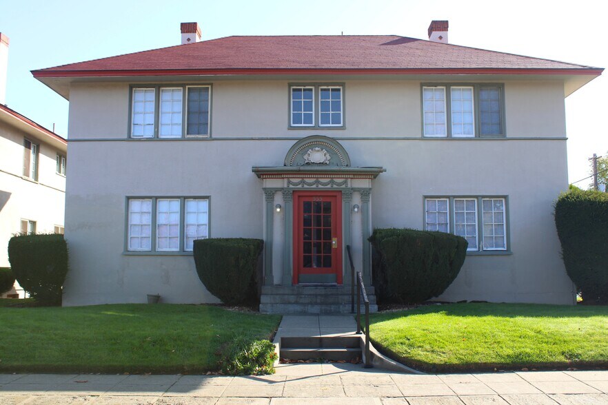 Primary Photo - 535 Yakima St