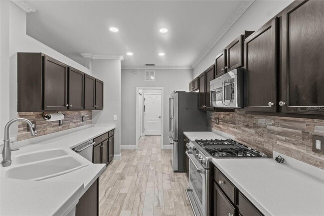Building Photo - 8640 Stone Harbour Loop