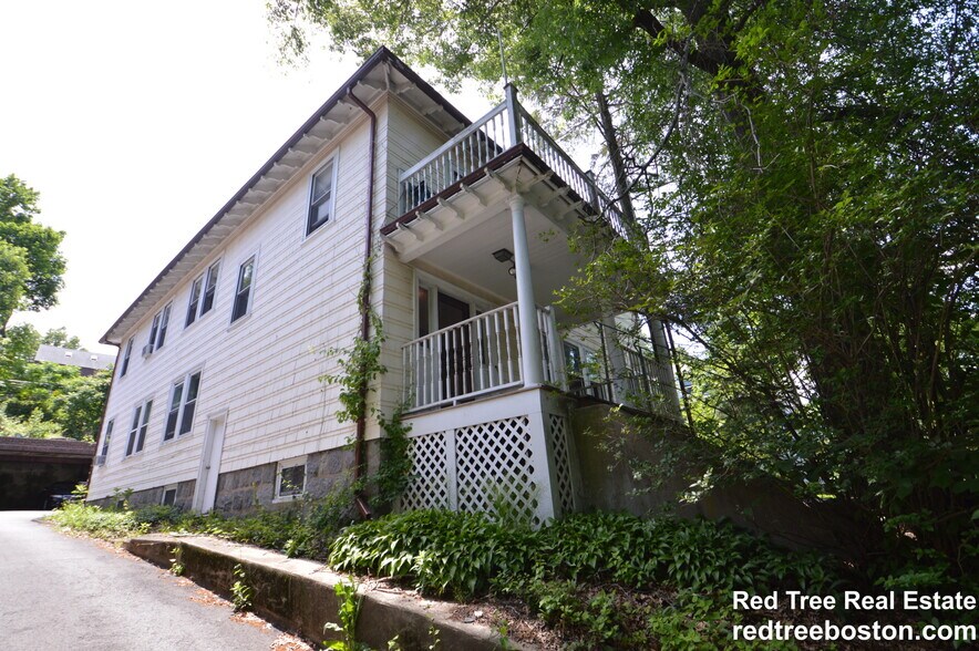 Building Photo - 244 Winchester St