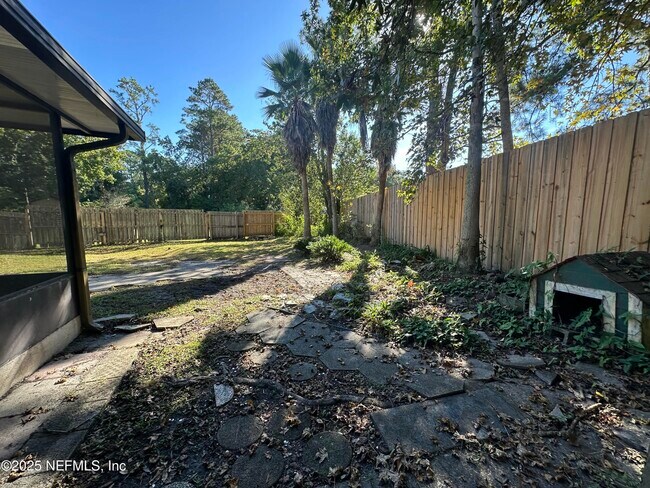 Building Photo - 7042 Prestwick Cir S