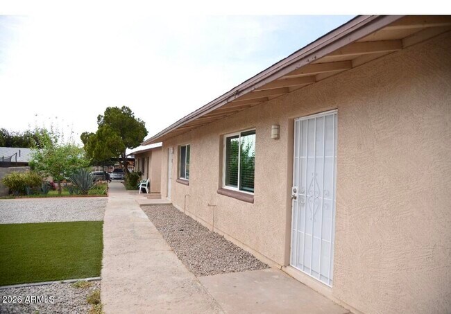 Building Photo - 11033 N 16th Ave