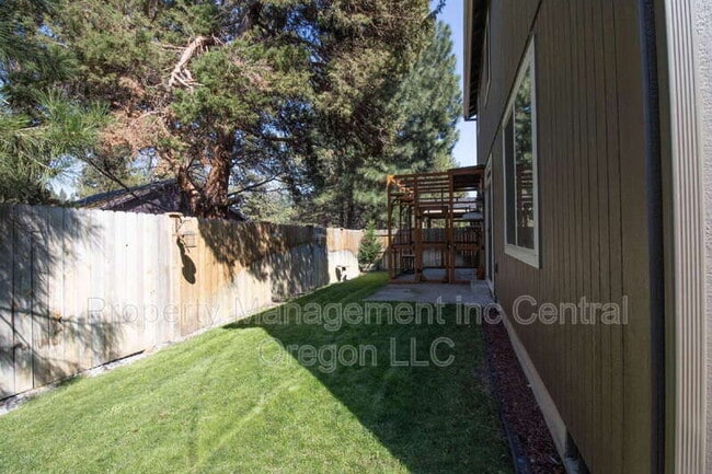 Building Photo - 20278 Knightsbridge Pl