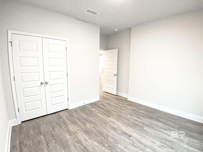 Building Photo - 10641 Northern Dancer Ct