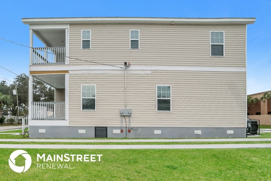 Building Photo - 2167 14th Ave S