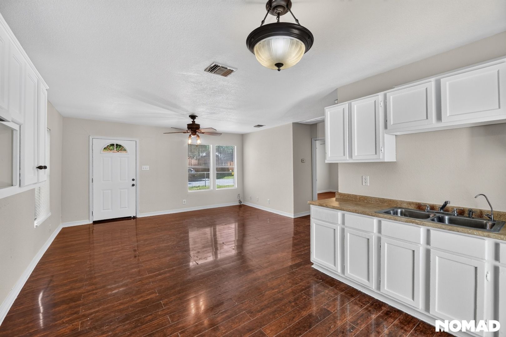 Building Photo - 1534 Mardell St