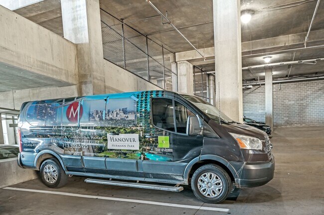 Building Photo - 5925 Almeda Rd