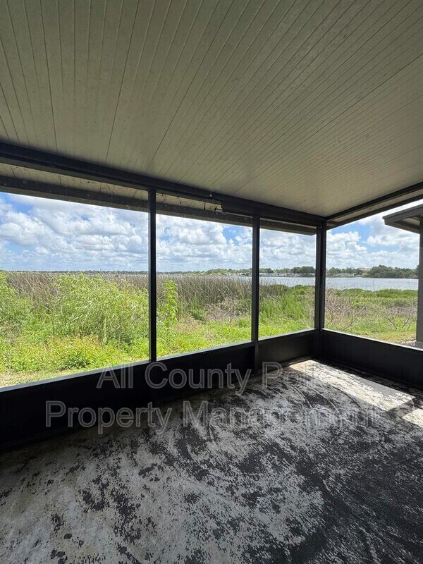Building Photo - 1836 N Crystal Lake Dr