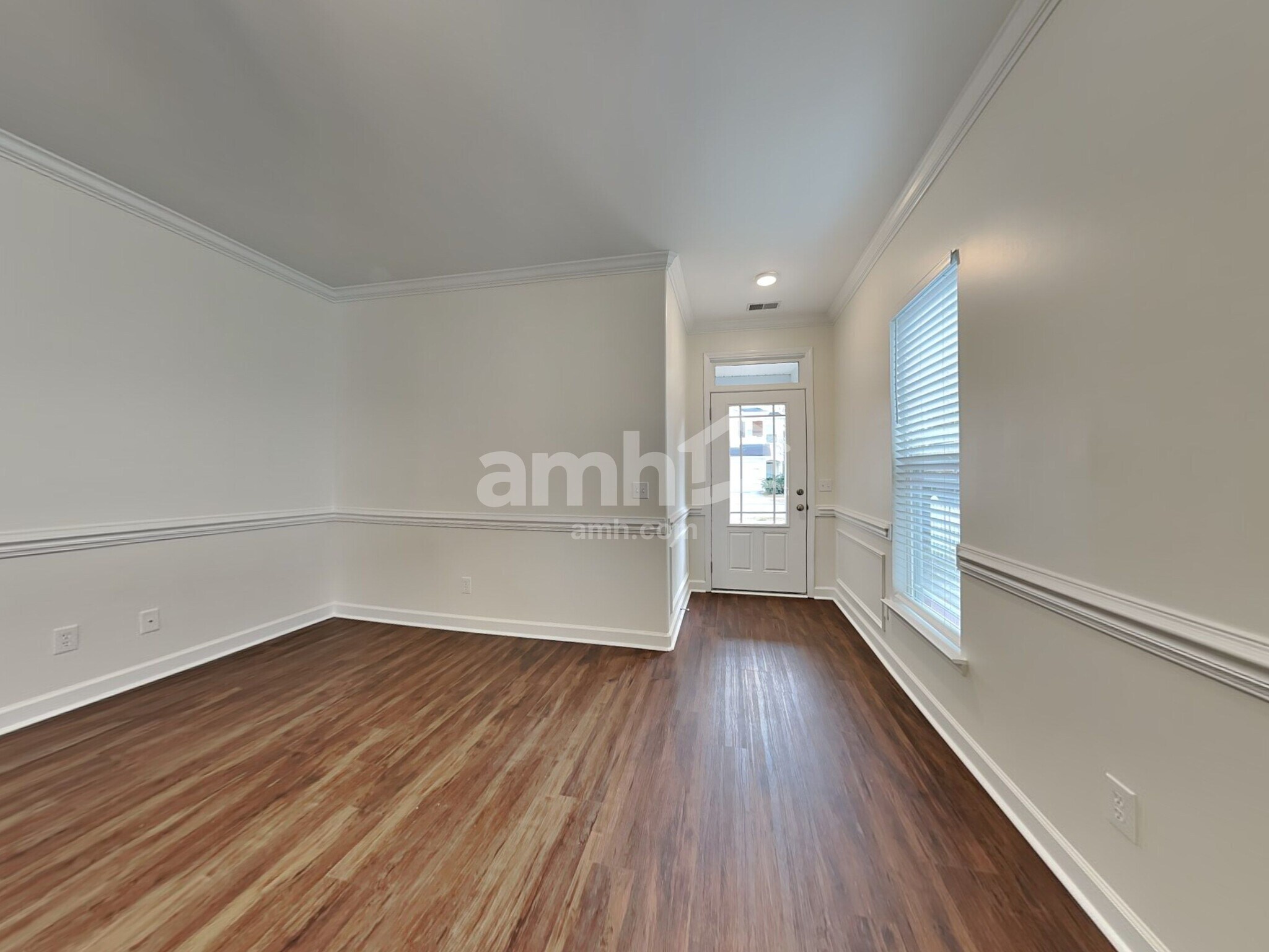 Building Photo - 85 Summer Hill Way