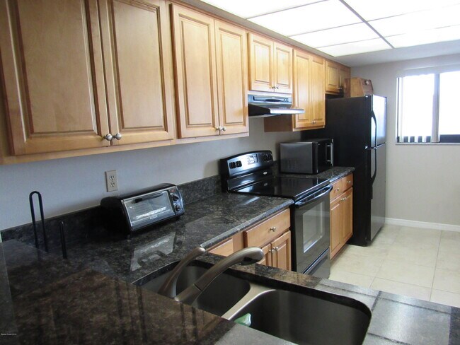 Building Photo - 3170 N Atlantic Ave