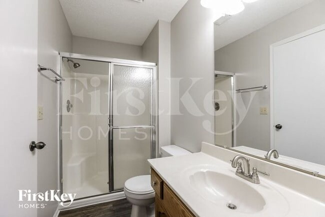 Building Photo - 517 SE Onyx Dr