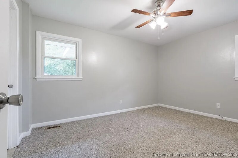 Building Photo - 3221 Rogers Dr