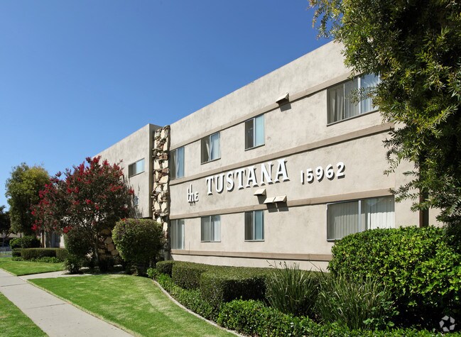 Building Photo - The Tustana Apartments