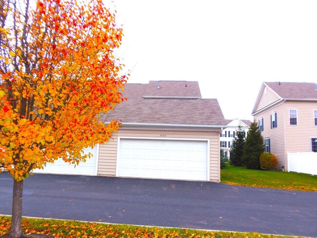 Building Photo - Two Bedroom Dublin Condo Rental at Hayden ...
