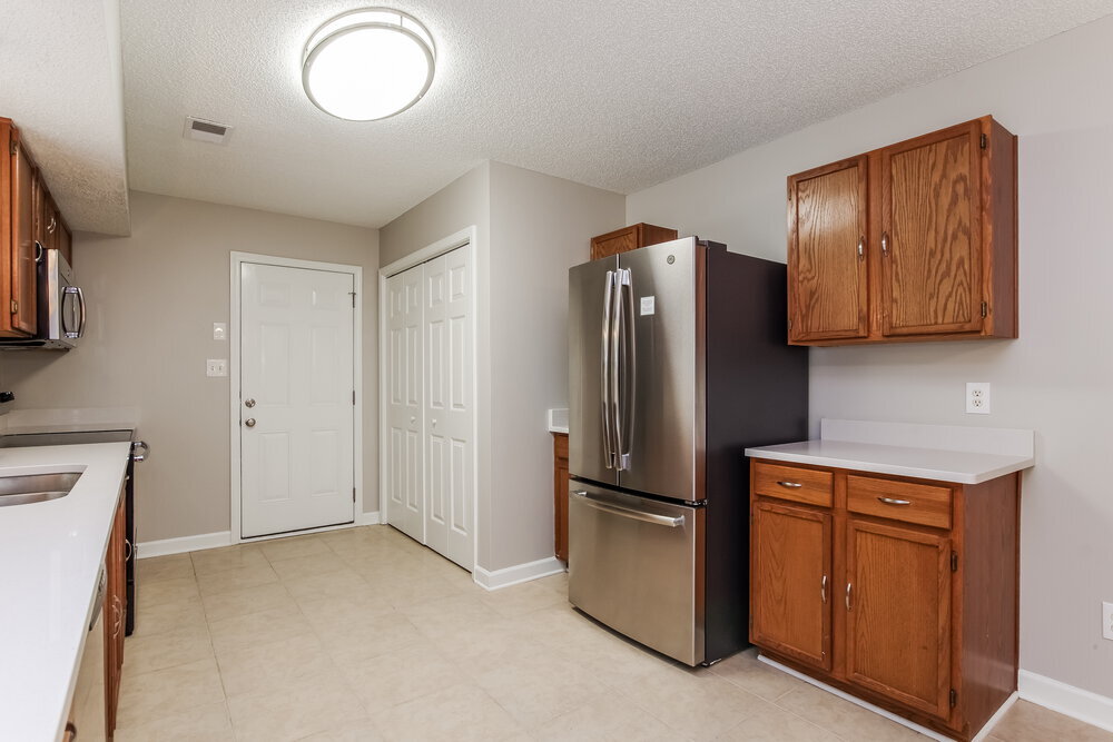 Building Photo - 1833 Cagney St