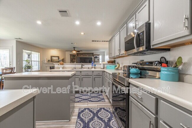 Building Photo - 9715 Justice Ln
