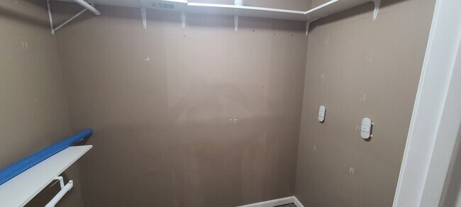 Basement Closet - 7709 Carraway Cir