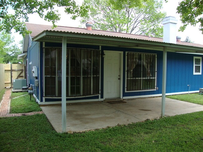 Building Photo - Pipers Meadow
