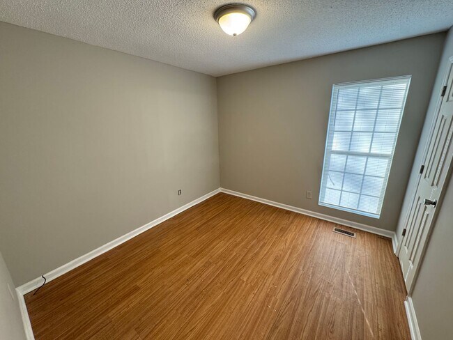 Building Photo - 4 Bed/2 Bath near downtown Clayton