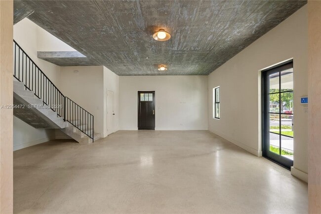 Building Photo - 3603 Thomas Ave
