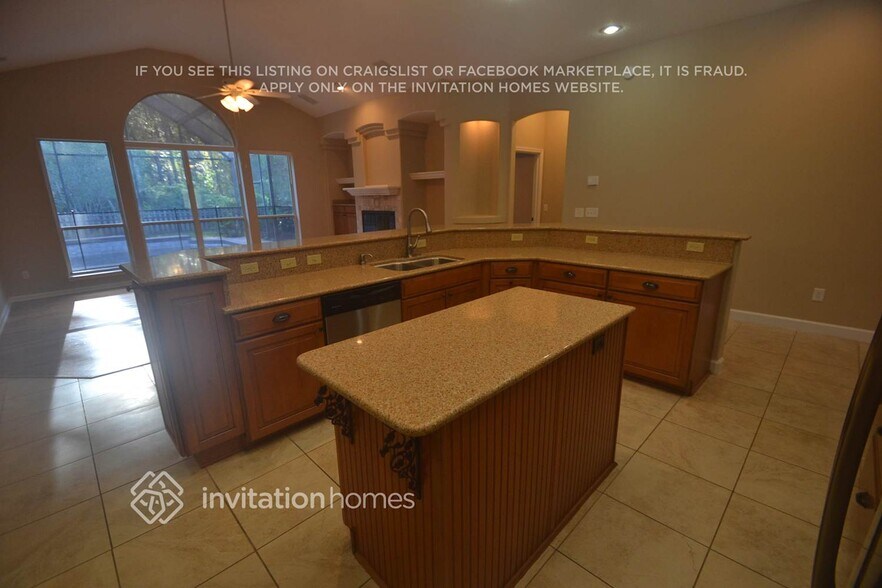 Building Photo - 9248 Starpass Dr