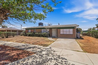 Building Photo - 5704 Sage Ct