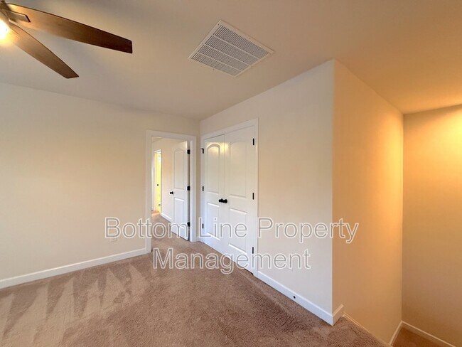 Building Photo - 5688 Garrow Glen Rd