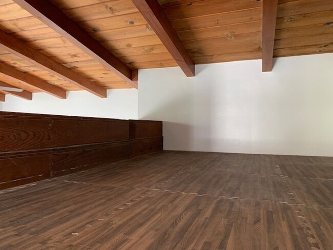 Building Photo - 288 Cahuenga Dr