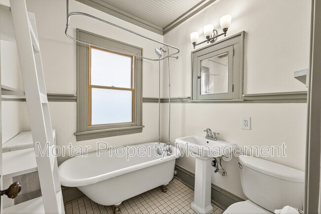 Building Photo - 3432 Aldrich Ave S