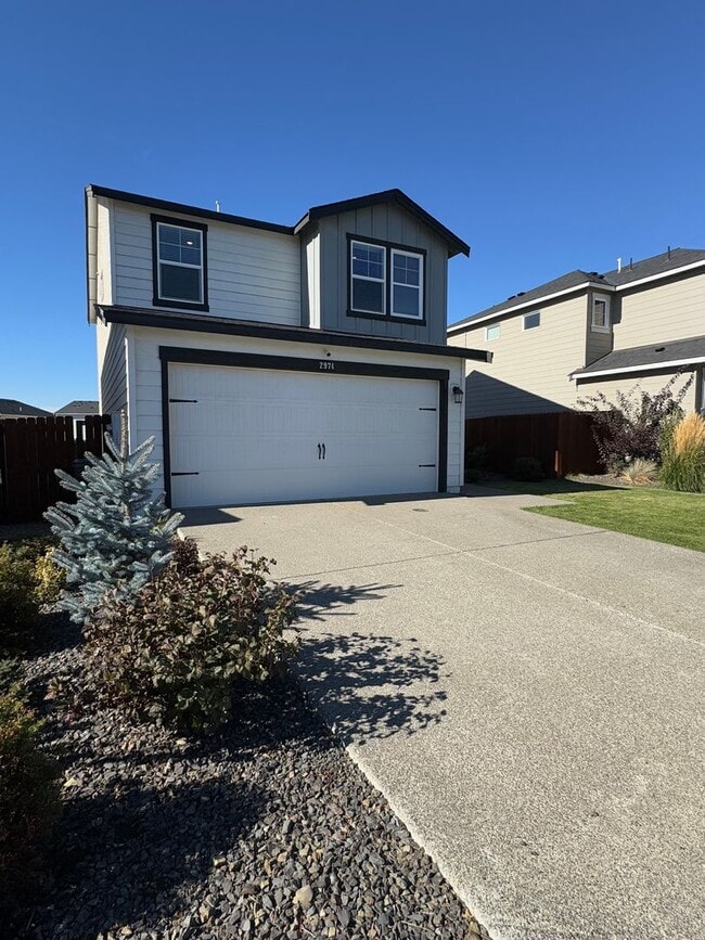 Building Photo - Spacious 4-Bedroom Home in a Great Neighborhood