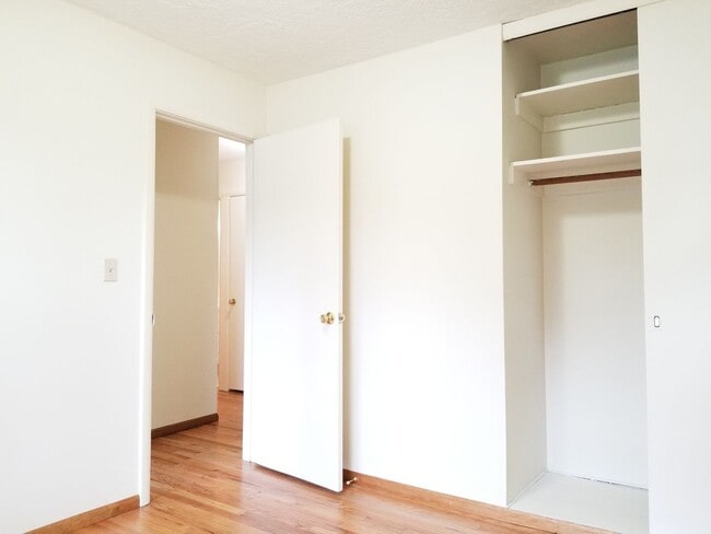 Building Photo - Cedar Hills Home on Large Lot with Fenced Backyard!!!